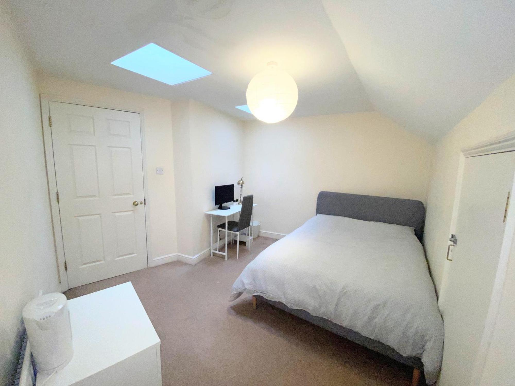 Cozy Double Next To Putney Bridge And High Street Privatunterkunft London